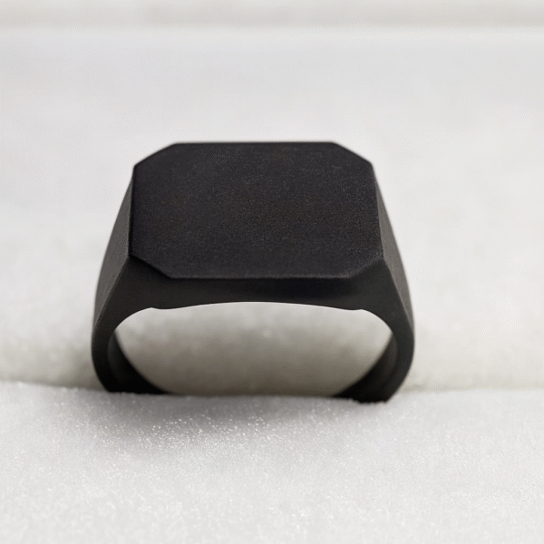 Annisu Matte Black Polygon Ring – Bold Minimalism for Modern Men