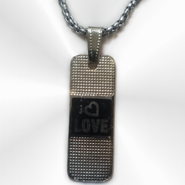 Annisu Silver Pendant Necklace – “I ♥ LOVE” Engraving